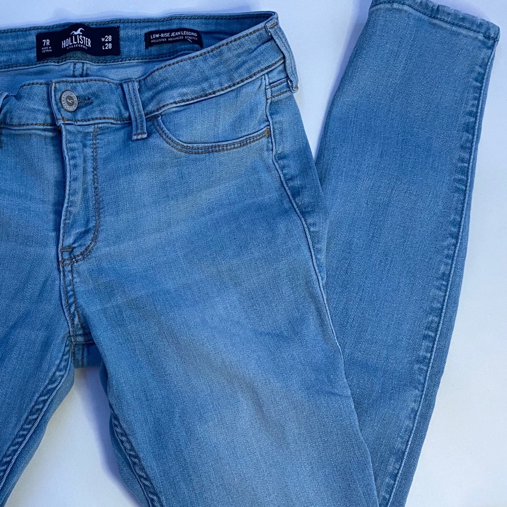 Hollister Low-Rise Jean Legging